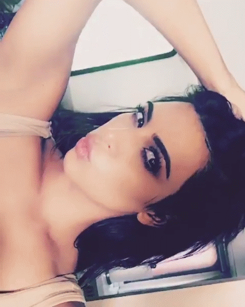 Kim Kardashian homemade selfie GIF - AngryGIF